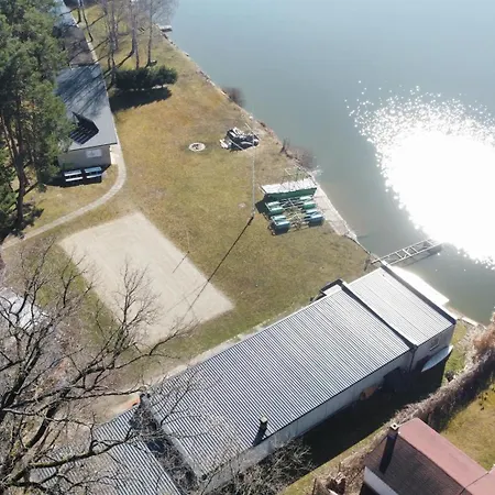 Yacht Club Bezdrev * Hluboka nad Vltavou