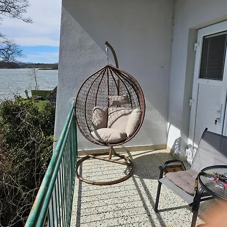 Yacht Club Bezdrev Campingplads Hluboká nad Vltavou