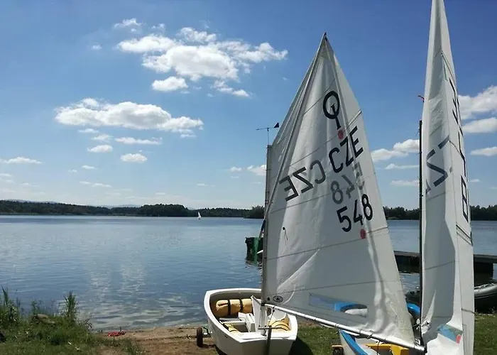 Yacht Club Bezdrev אתר קמפינג Hluboká nad Vltavou
